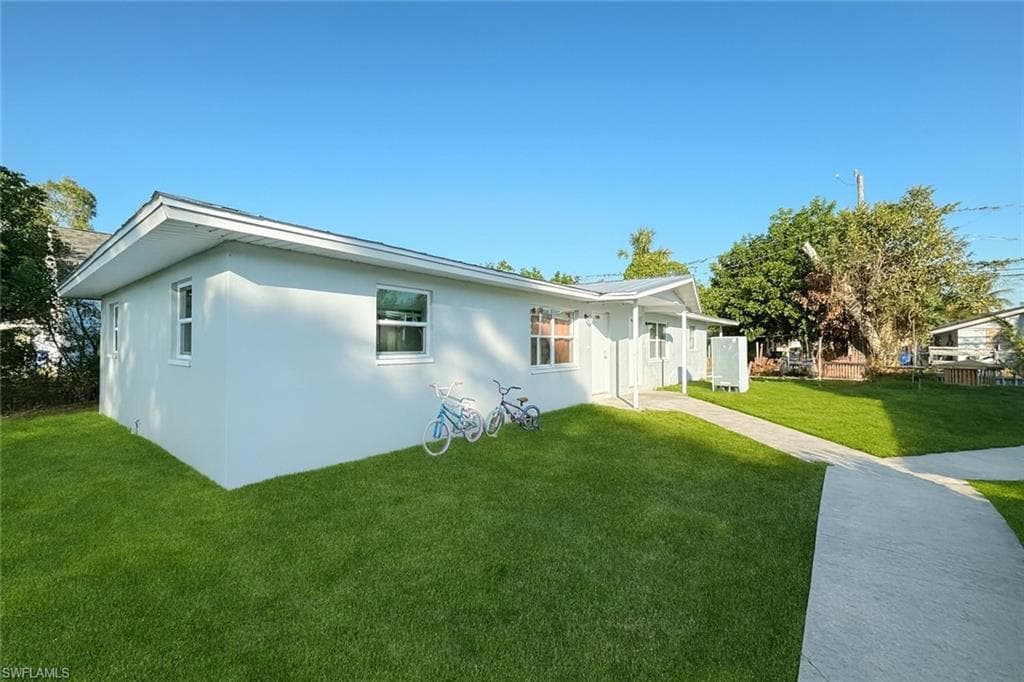 5453 11th AVE FORT MYERS, FL 33907