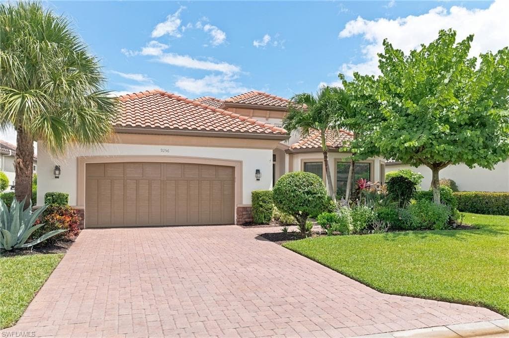 9256 Rialto LN NAPLES, FL 34119