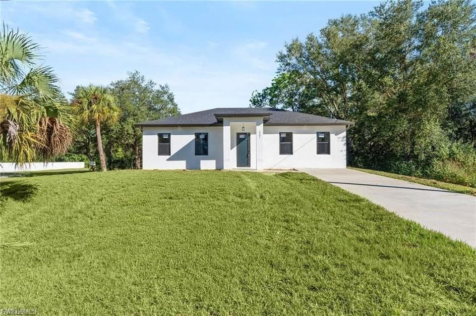 3501 E 10th ST LEHIGH ACRES, FL 33972