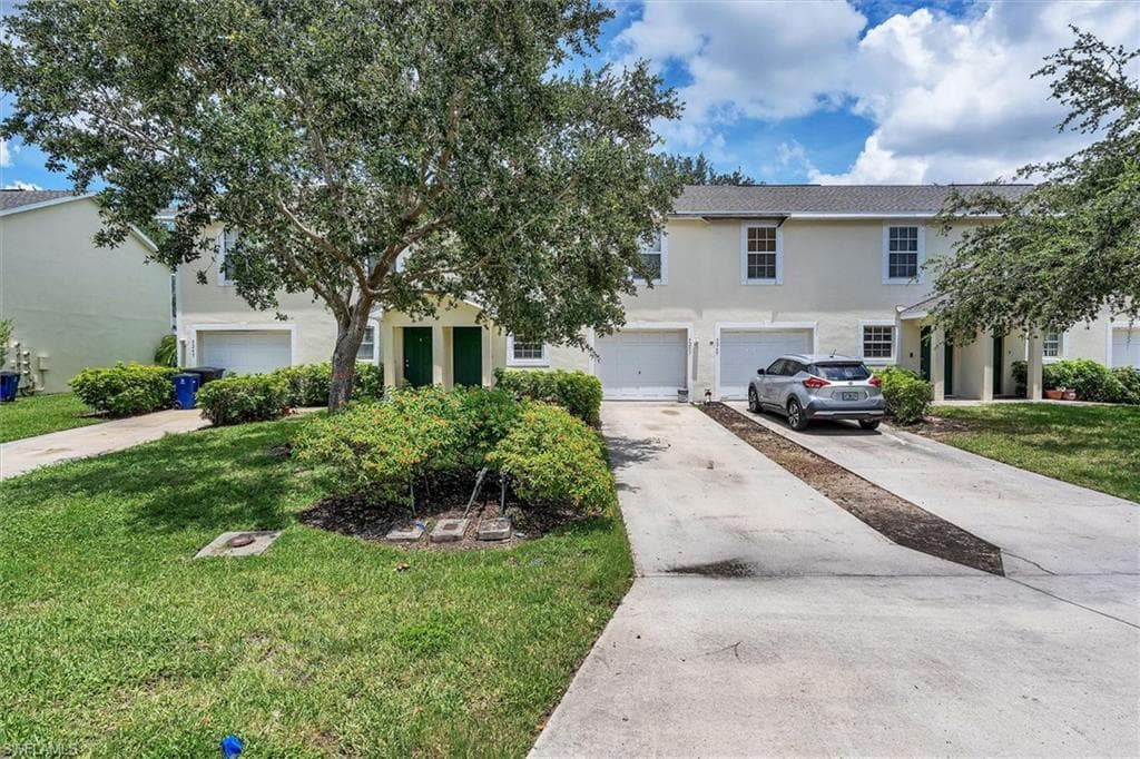 5257 Leeds RD FORT MYERS, FL 33907
