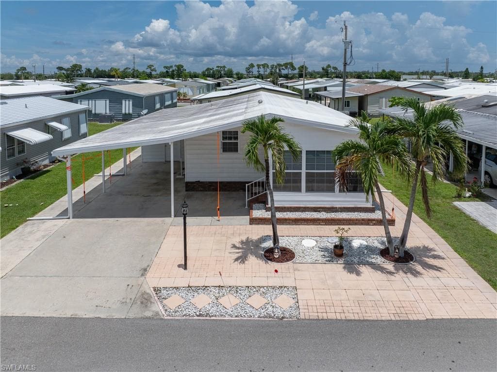 9270 Desoto DR NORTH FORT MYERS, FL 33903