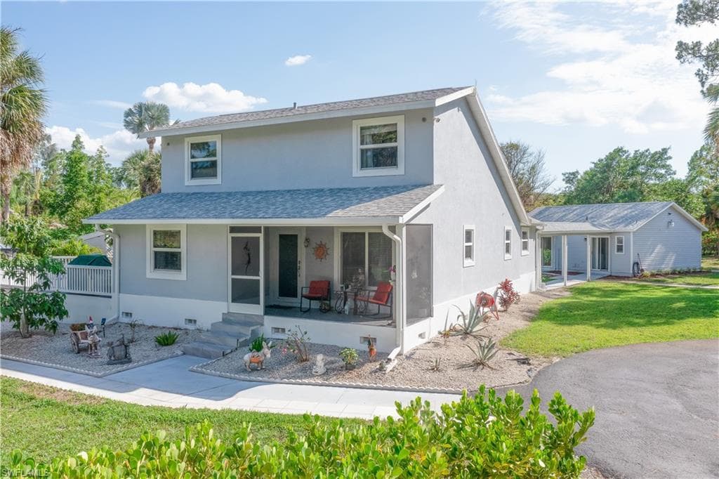 260 8th ST NE NAPLES, FL 34120