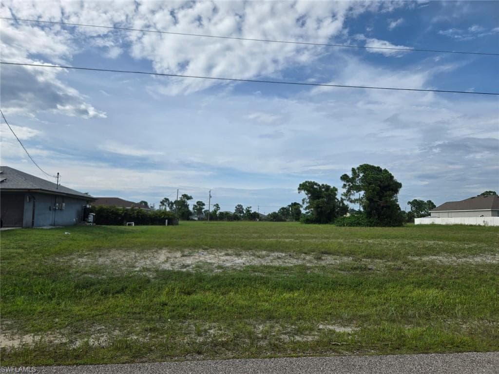 2917 NW 25th TER CAPE CORAL, FL 33993