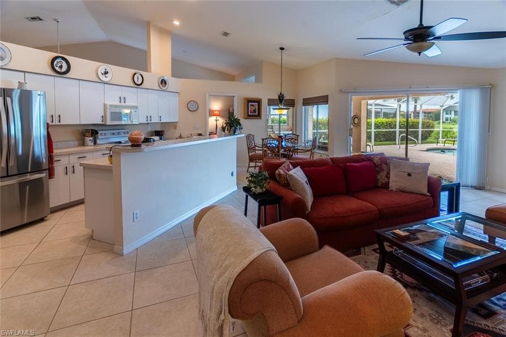 458 Countryside DR NAPLES, FL 34104