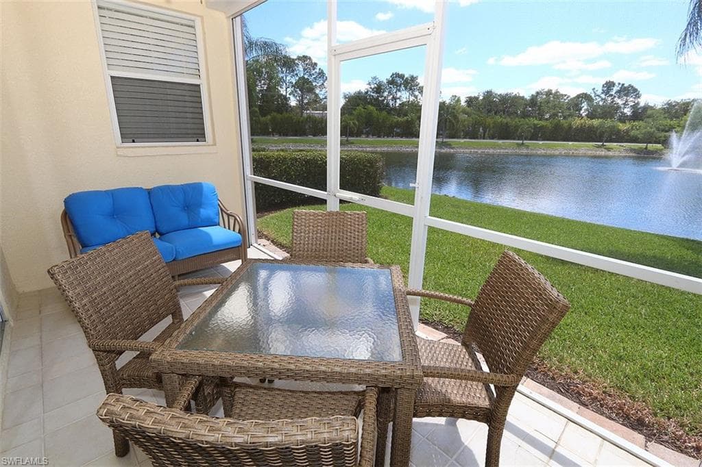 3250 Cypress Glen WAY 403 NAPLES, FL 34109
