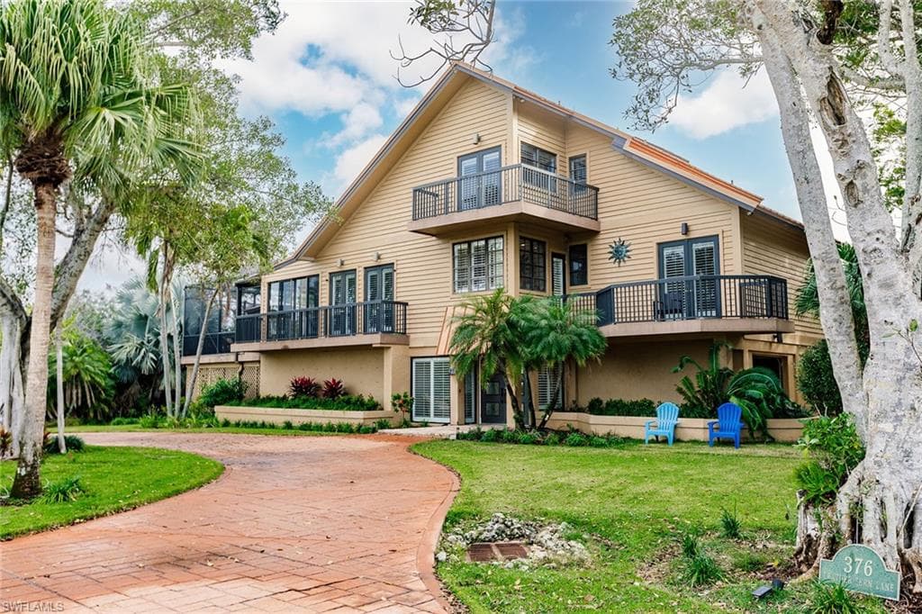 376 Leatherfern LN MARCO ISLAND, FL 34145
