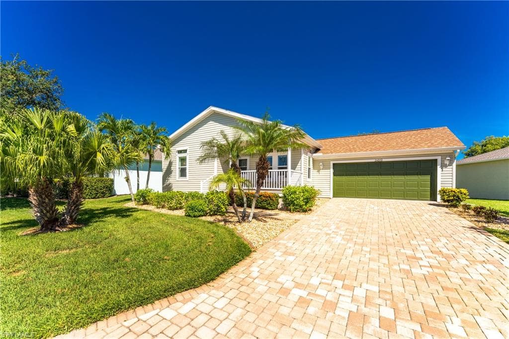 24819 Rio Villa Lakes CIR PUNTA GORDA, FL 33950