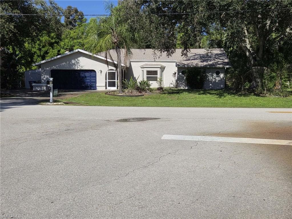 18682 Spruce DR E FORT MYERS, FL 33967