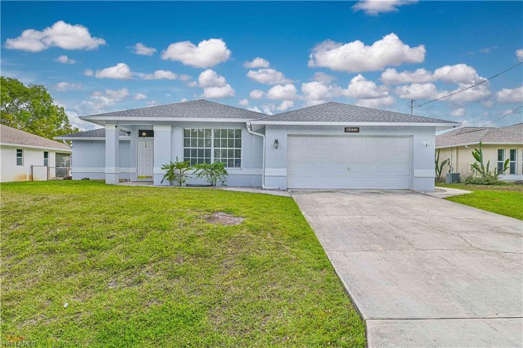 9232 Cypress DR N FORT MYERS, FL 33967