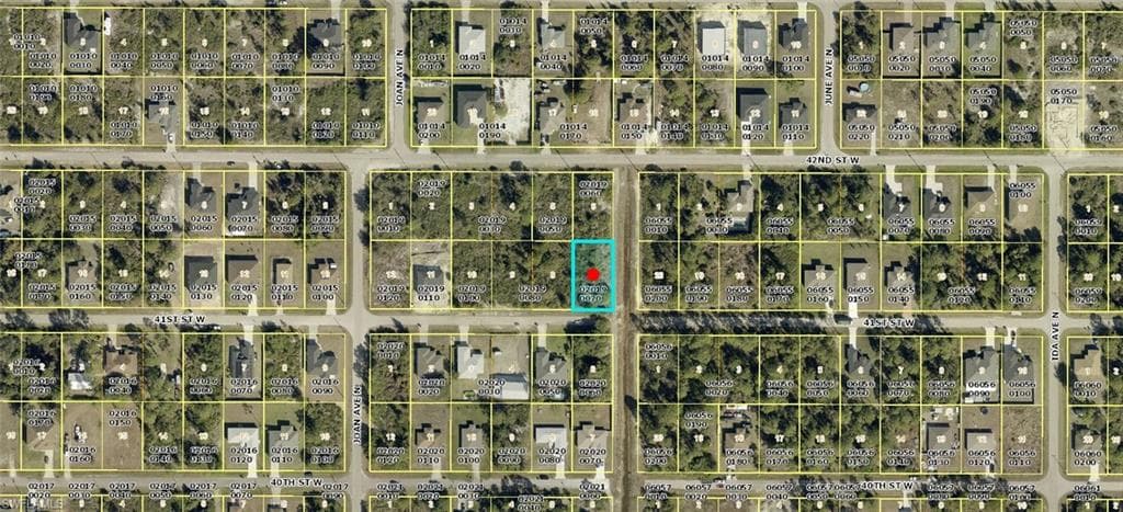 2900 41st ST W LEHIGH ACRES, FL 33971