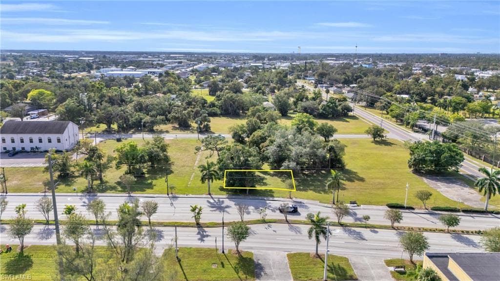 2726 Dr Martin Luther King Jr BLVD FORT MYERS, FL 33916