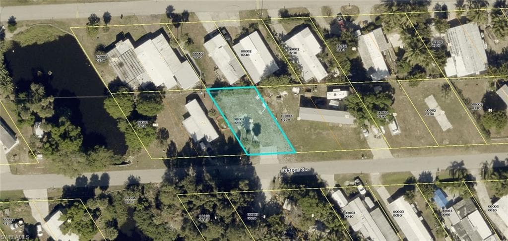 3619 Unique CIR FORT MYERS, FL 33908