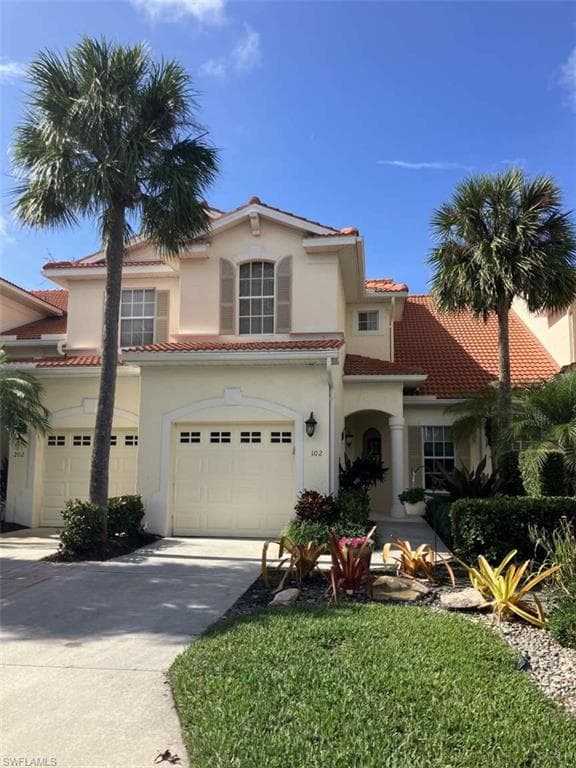 4695 Winged Foot CT 102 NAPLES, FL 34112