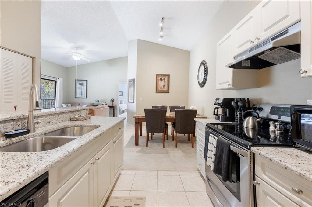 2190 Arbour Walk CIR 2221 NAPLES, FL 34109