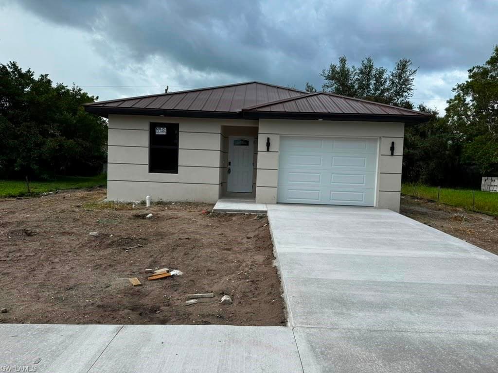 3121 Thomas ST FORT MYERS, FL 33916