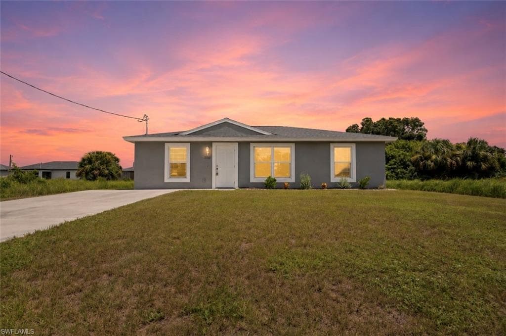 3061 Adcock DR LABELLE, FL 33935