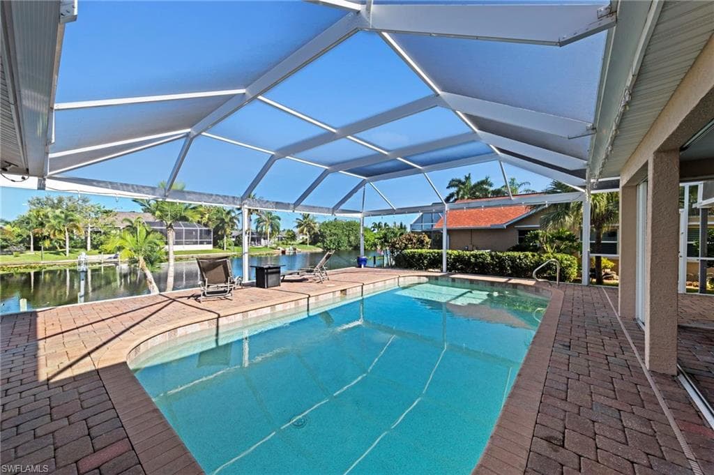 1330 4th CT CAPE CORAL, FL 33991