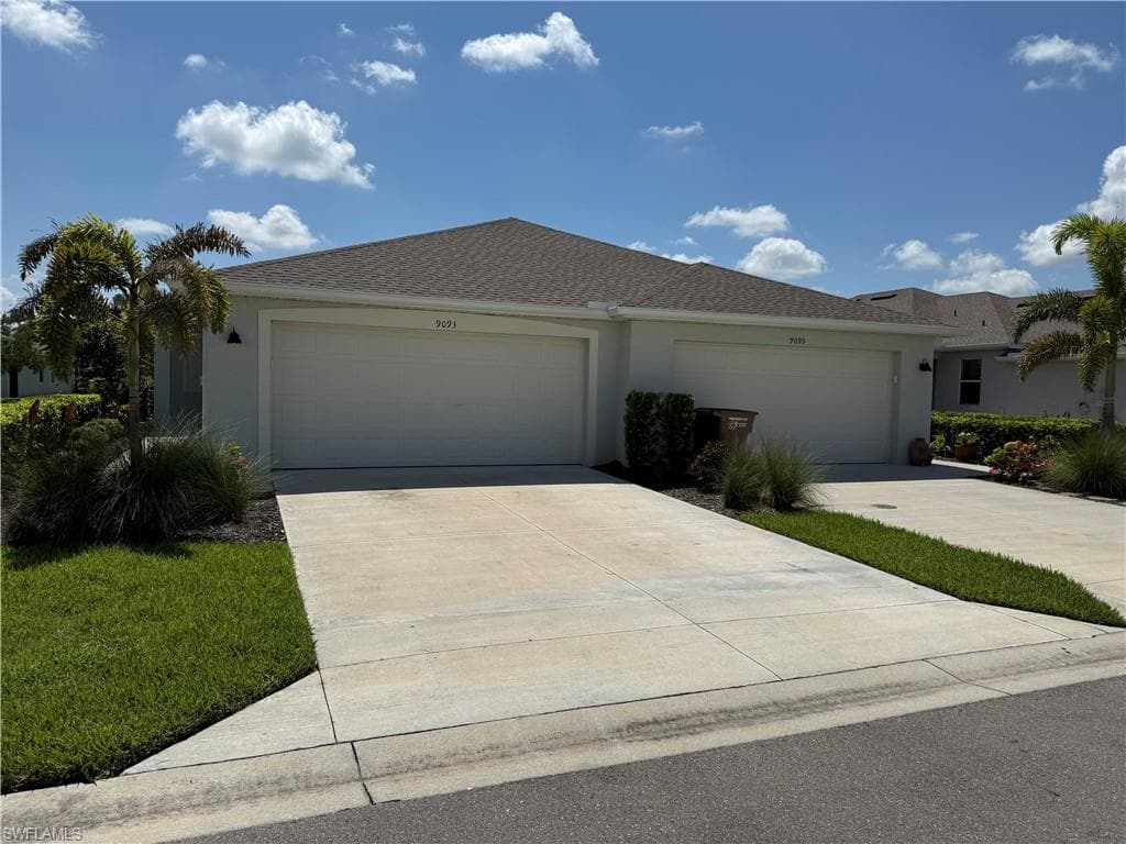 9093 Leatherwood LOOP LEHIGH ACRES, FL 33936