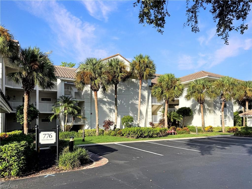 776 Eagle Creek DR 303 NAPLES, FL 34113