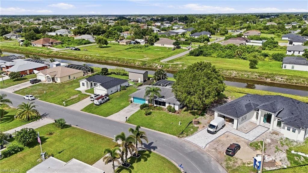 1529 Crestwood CIR W LEHIGH ACRES, FL 33936