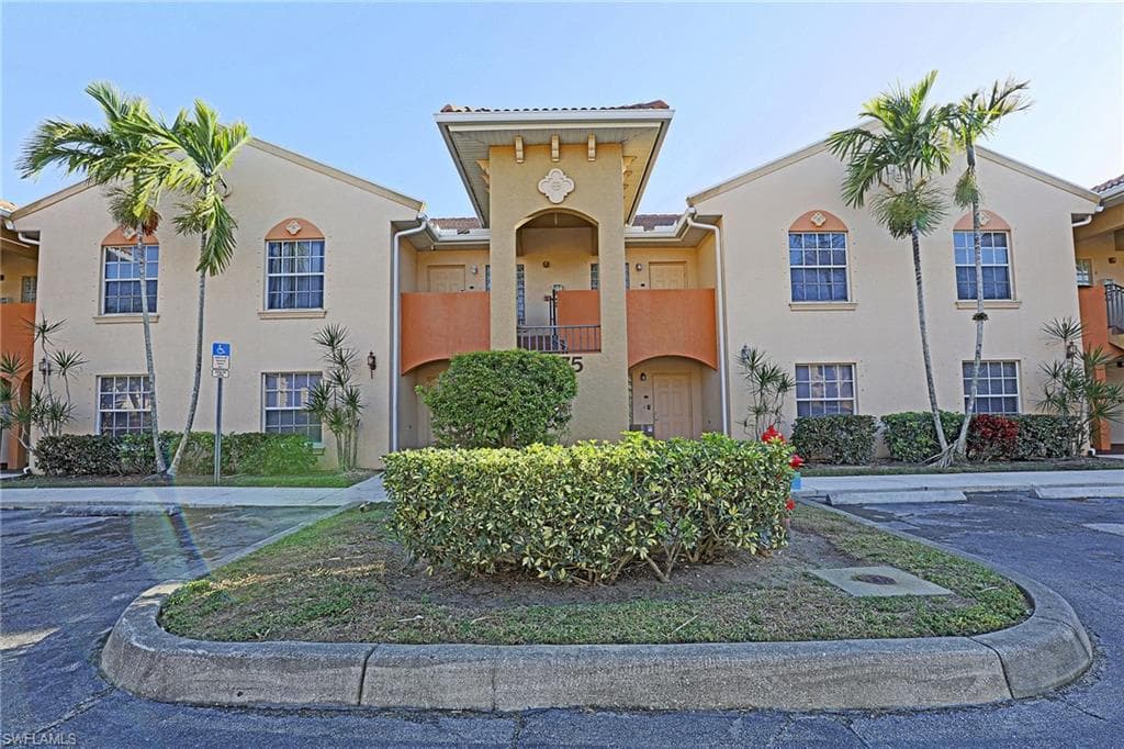 4175 Castilla CIR 203 FORT MYERS, FL 33916