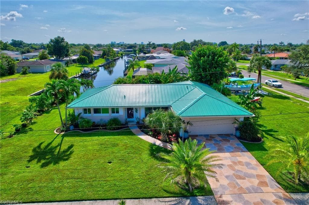 4638 Vinsetta AVE NORTH FORT MYERS, FL 33903