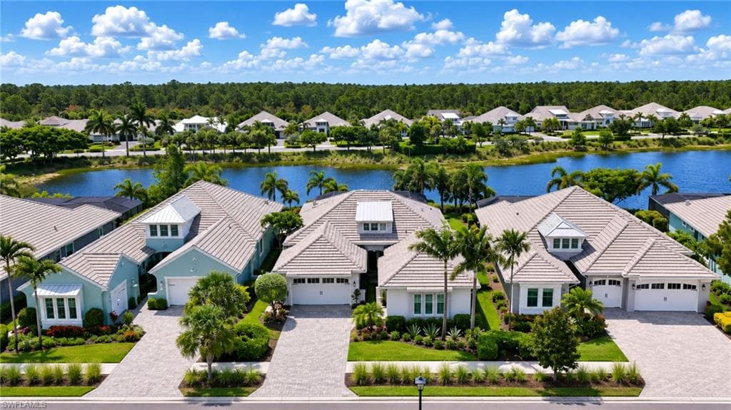 6386 Warwick AVE NAPLES, FL 34113