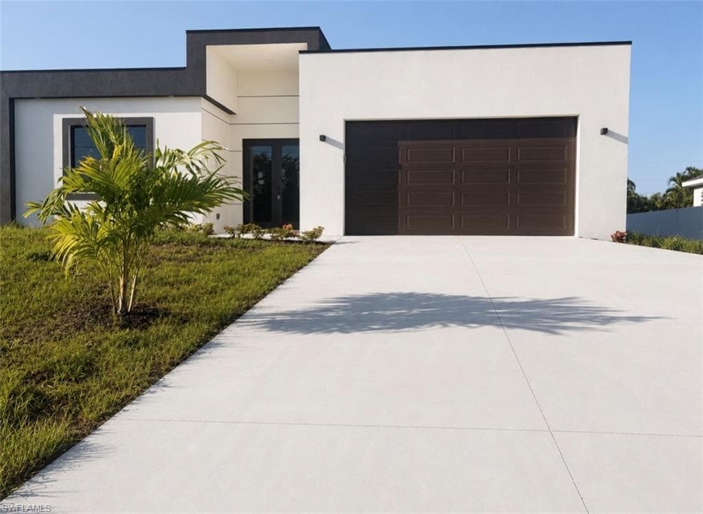 2918 Diplomat PKWY W CAPE CORAL, FL 33993