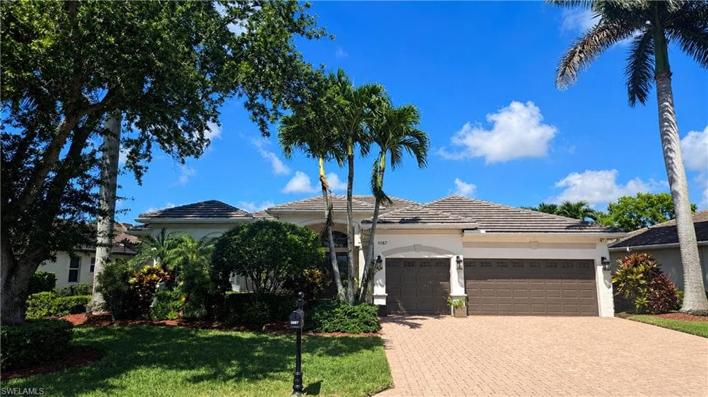 5067 Castlerock WAY NAPLES, FL 34112