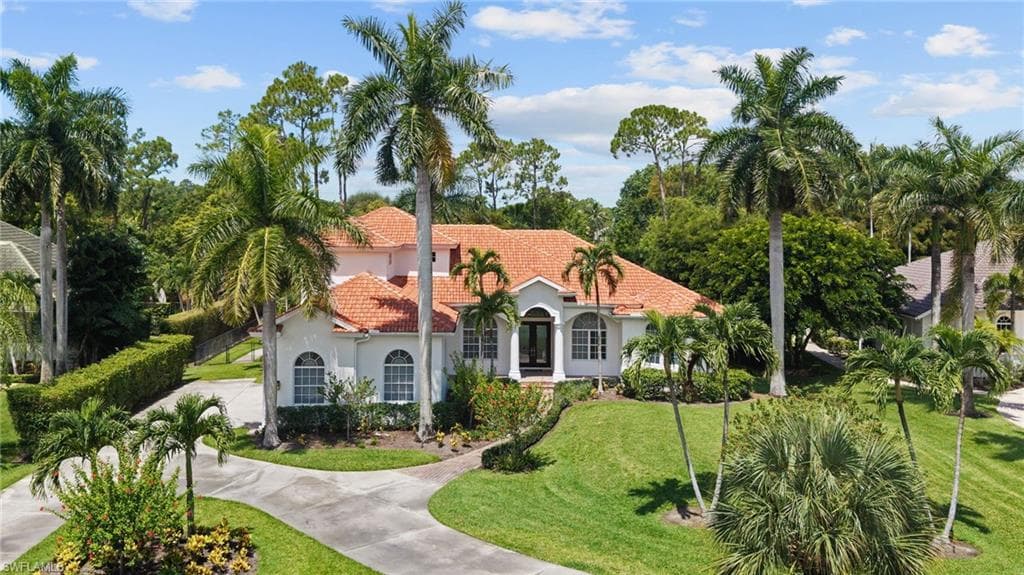 9069 The Lane NAPLES, FL 34109