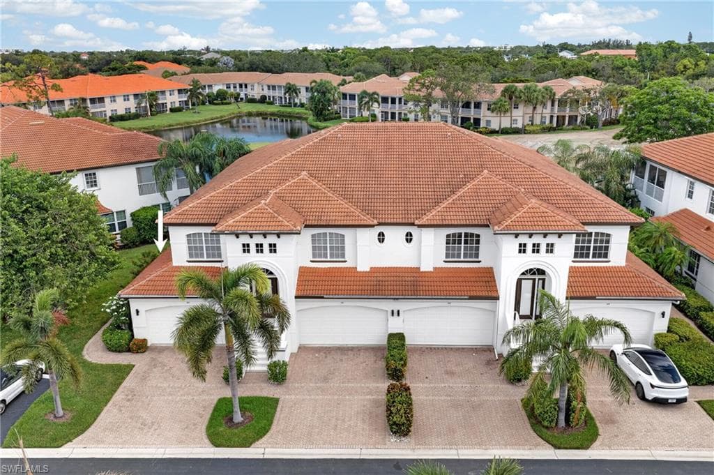 9141 Los Lagos CT 101 BONITA SPRINGS, FL 34135