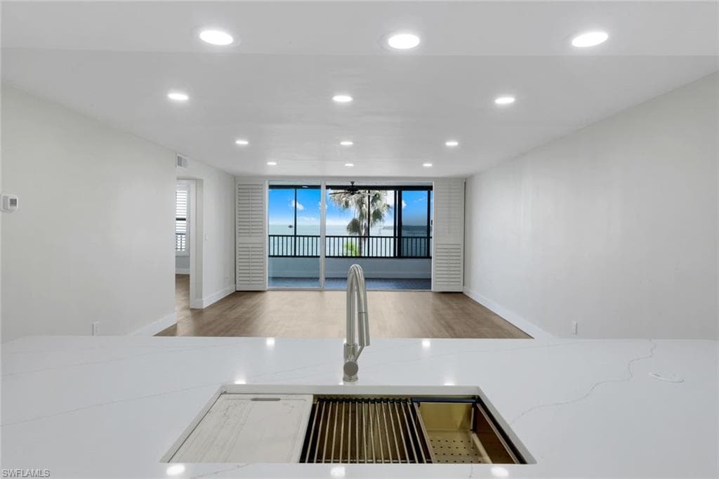 15021 Punta Rassa RD 401 FORT MYERS, FL 33908