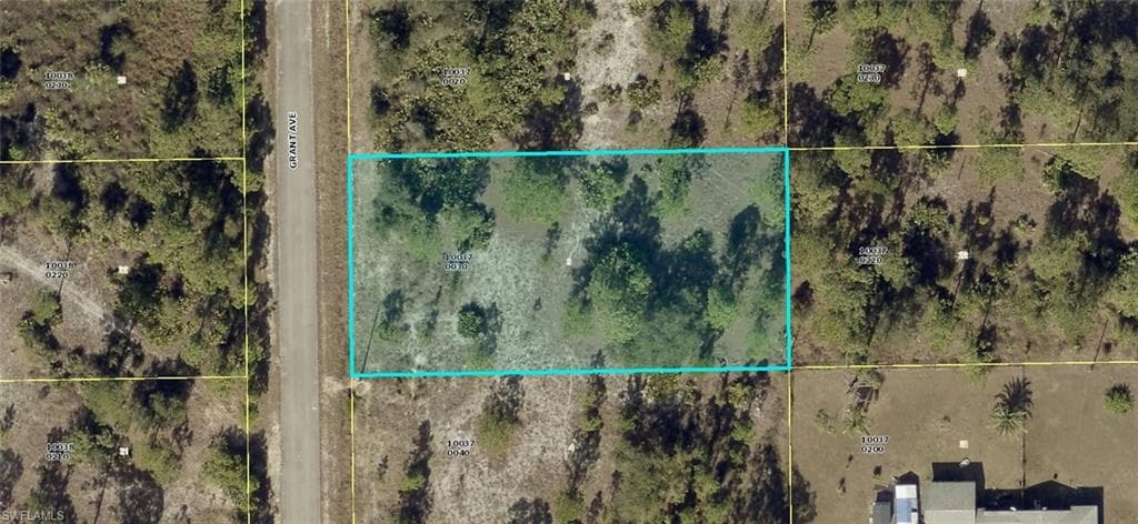 318 Grant AVE LEHIGH ACRES, FL 33936
