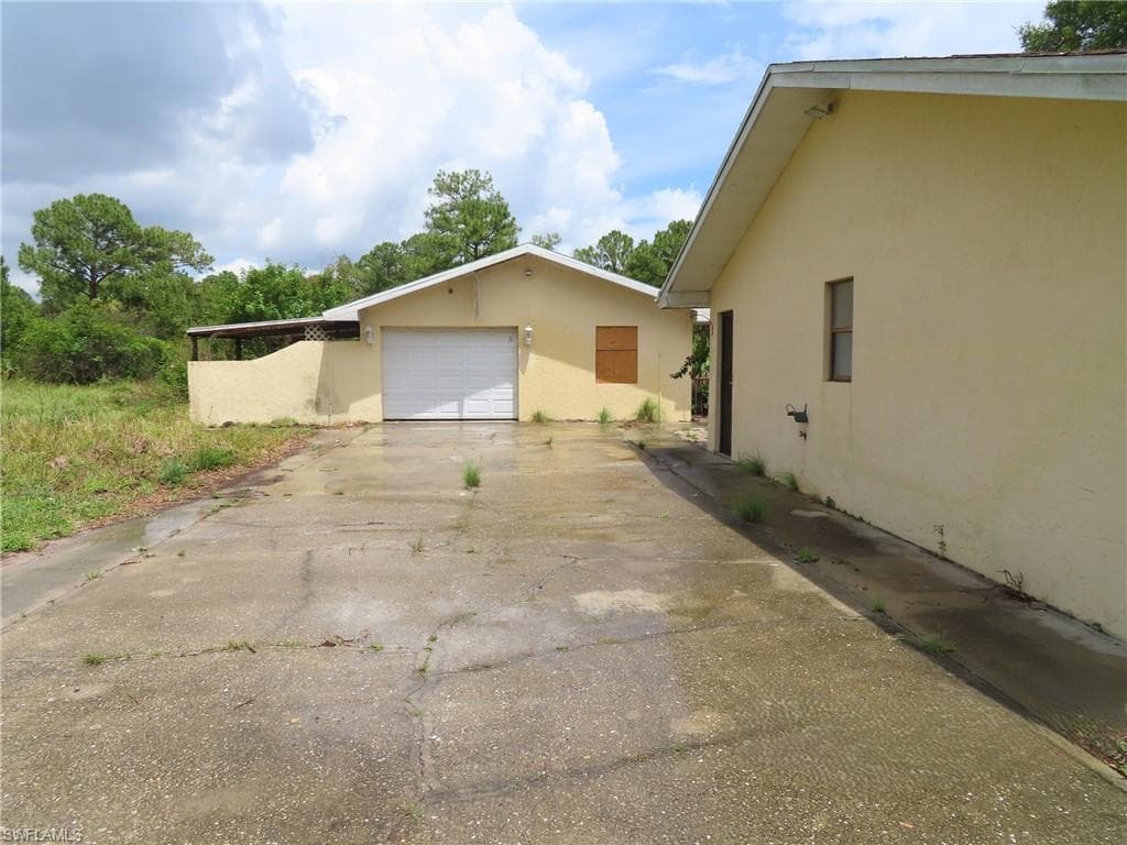 5255 Pioneer 23rd ST CLEWISTON, FL 33440