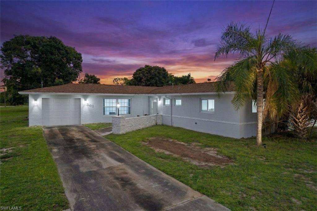 301 Hollywood ST LEHIGH ACRES, FL 33936