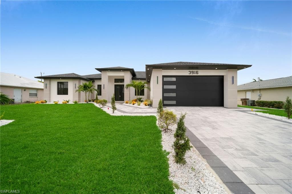 3916 SW 20th AVE CAPE CORAL, FL 33914