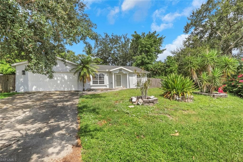 2001 48th ST SW NAPLES, FL 34116