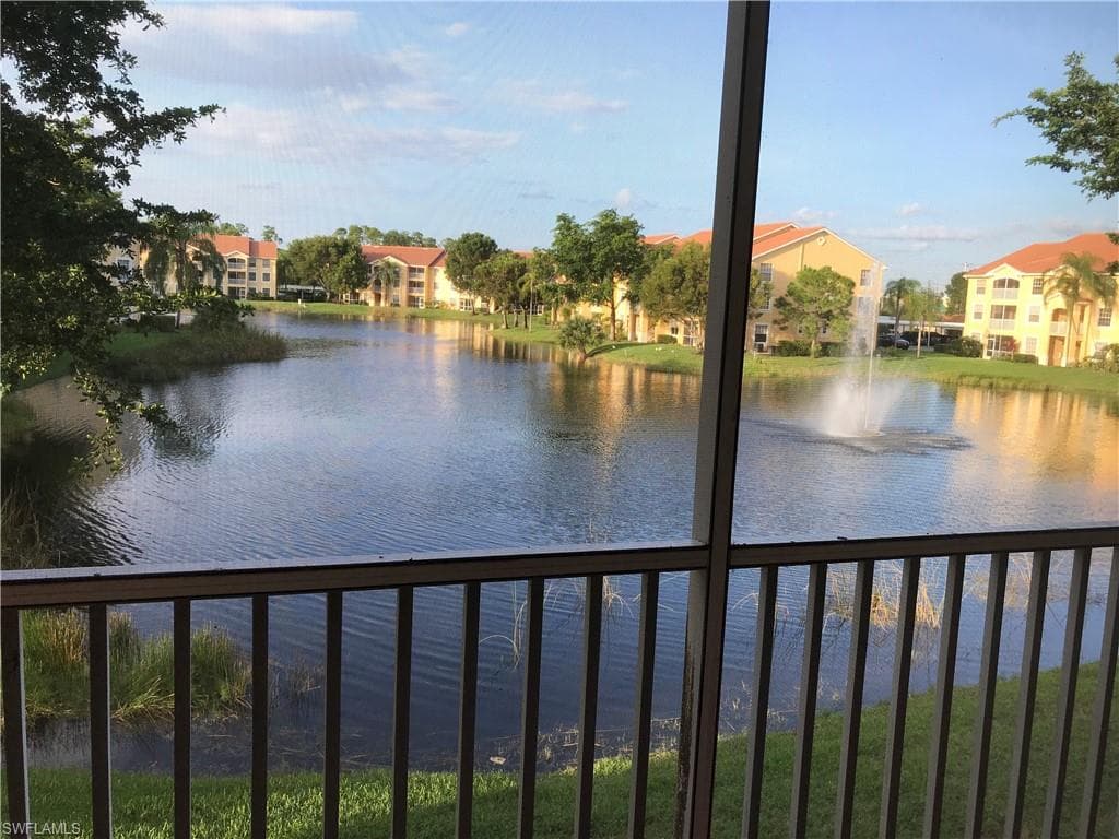 4650 Saint Croix LN 725 NAPLES, FL 34109