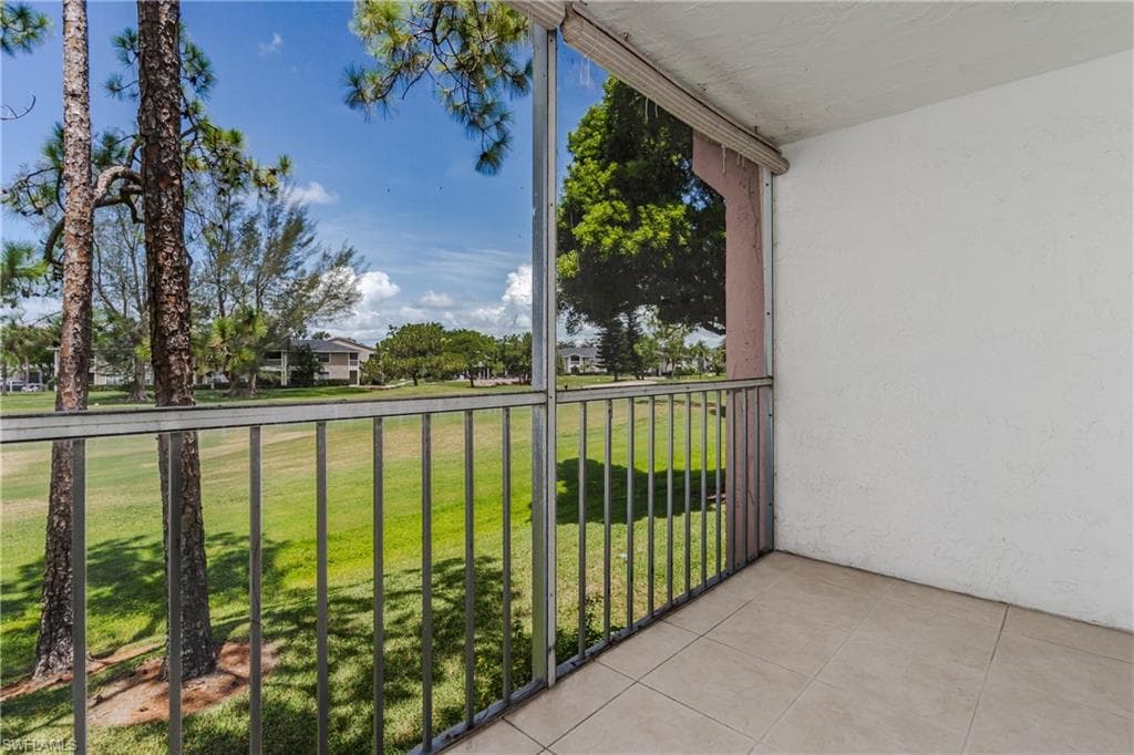 180 Turtle Lake CT 210 NAPLES, FL 34105
