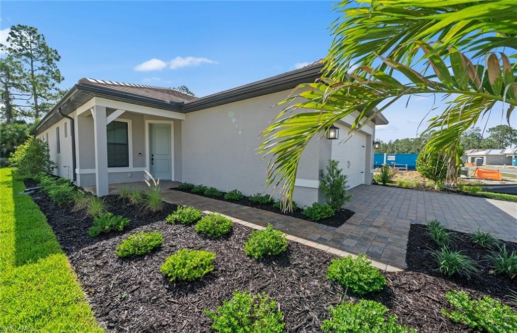 2094 Seville LN NAPLES, FL 34120