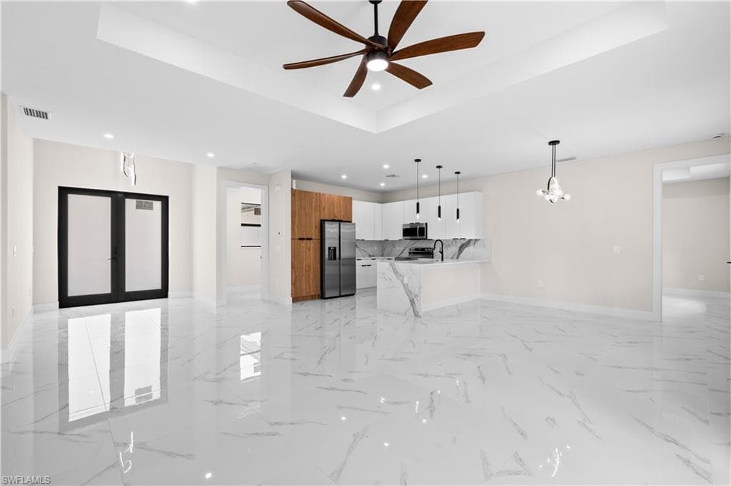 2102 E 13th ST LEHIGH ACRES, FL 33972