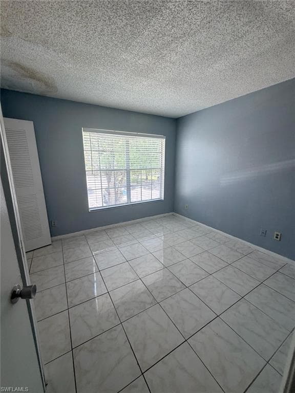 100 Santa Clara DR 3 NAPLES, FL 34104
