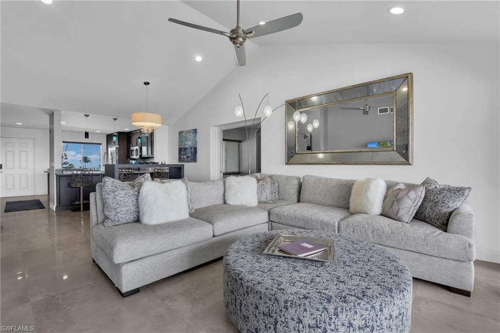 10684 Gulf Shore DR B-302 NAPLES, FL 34108