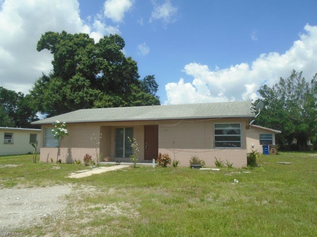 330 Ottumwa AVE FORT MYERS, FL 33905