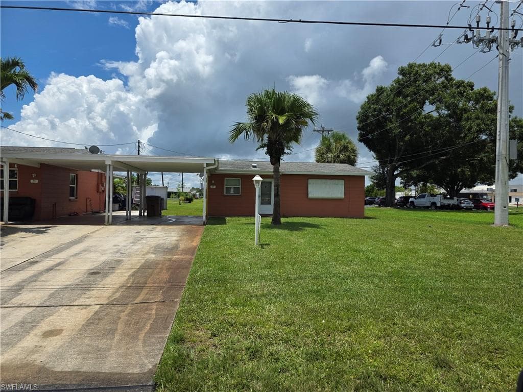 57 Westminster ST N LEHIGH ACRES, FL 33936