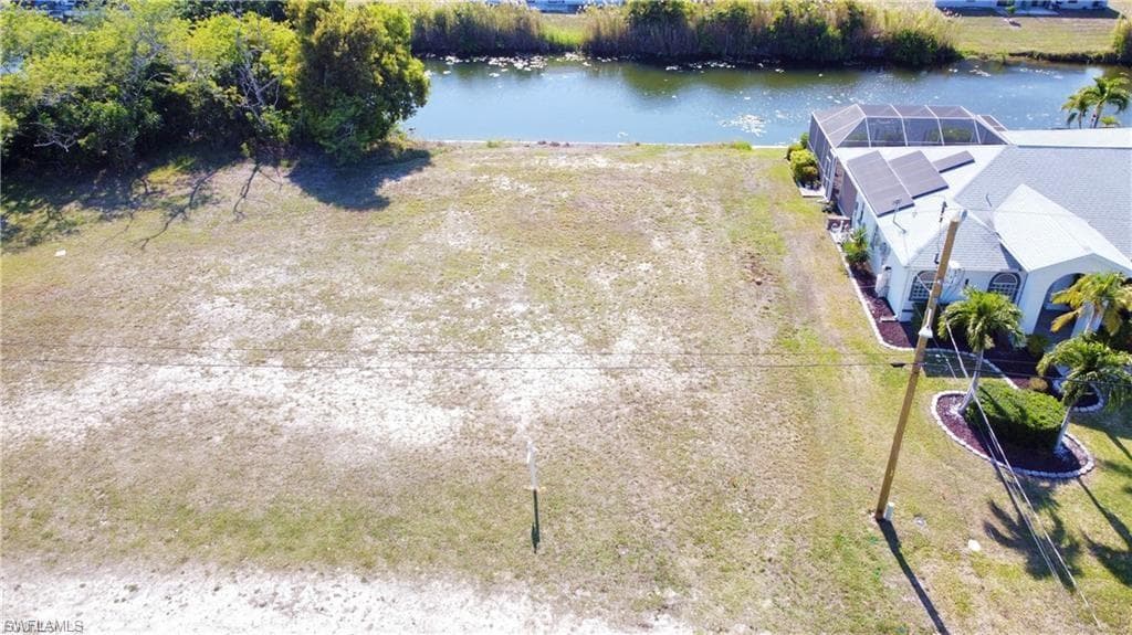 16 SE 8th PL CAPE CORAL, FL 33990