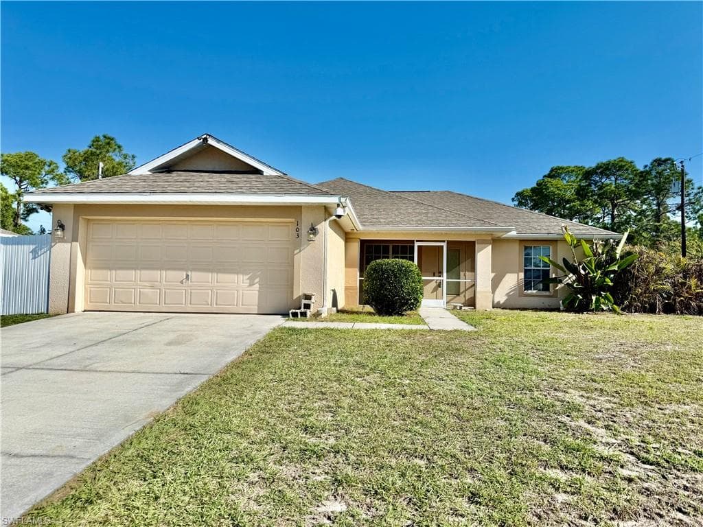 103 E 11th ST LEHIGH ACRES, FL 33972