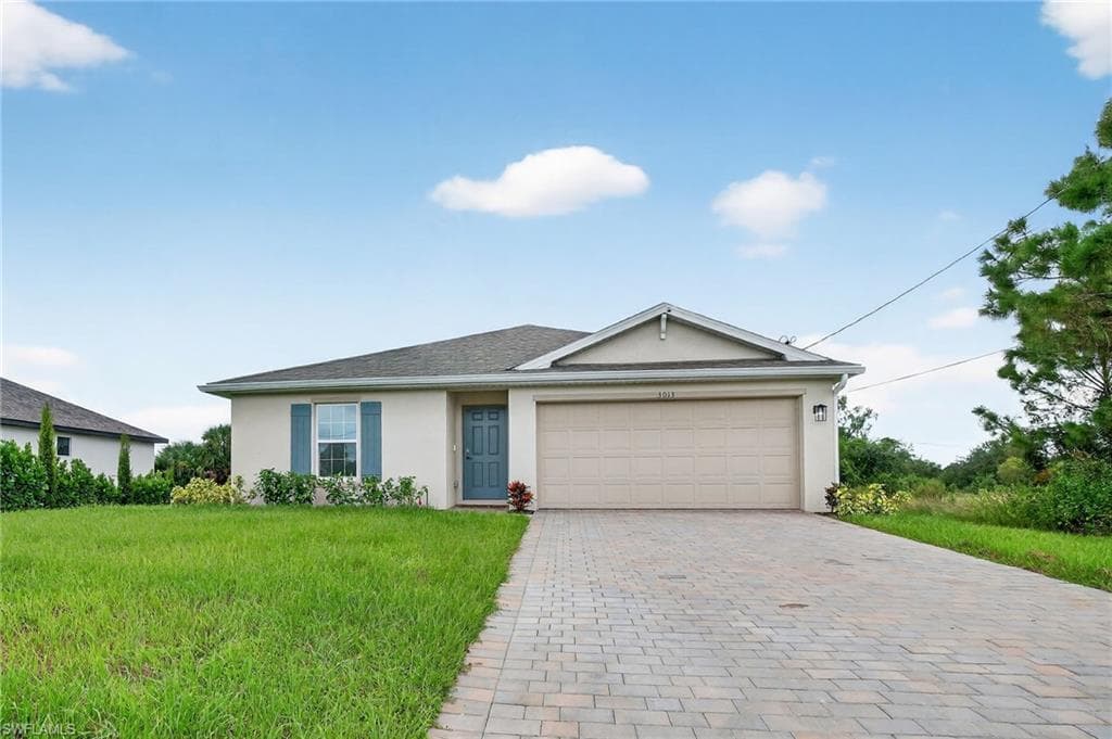 3013 41st ST SW LEHIGH ACRES, FL 33976