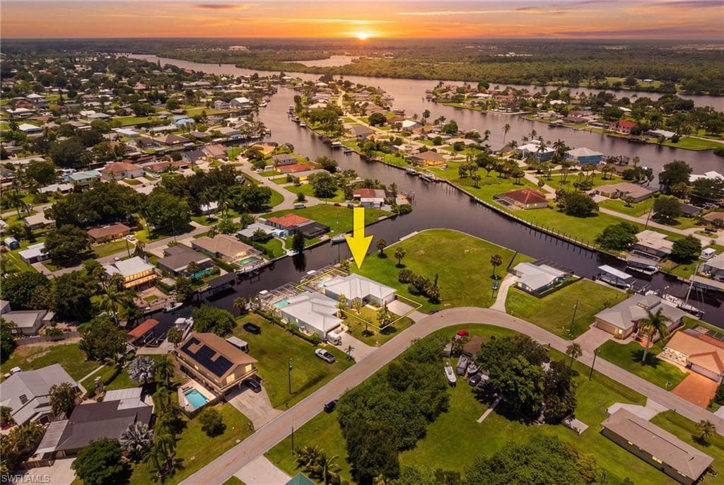 13454 Caribbean BLVD FORT MYERS, FL 33905
