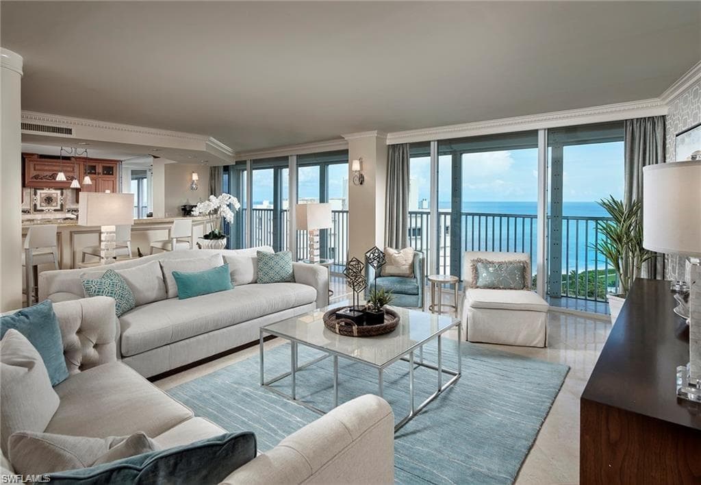 4041 Gulf Shore BLVD N PH5 NAPLES, FL 34103